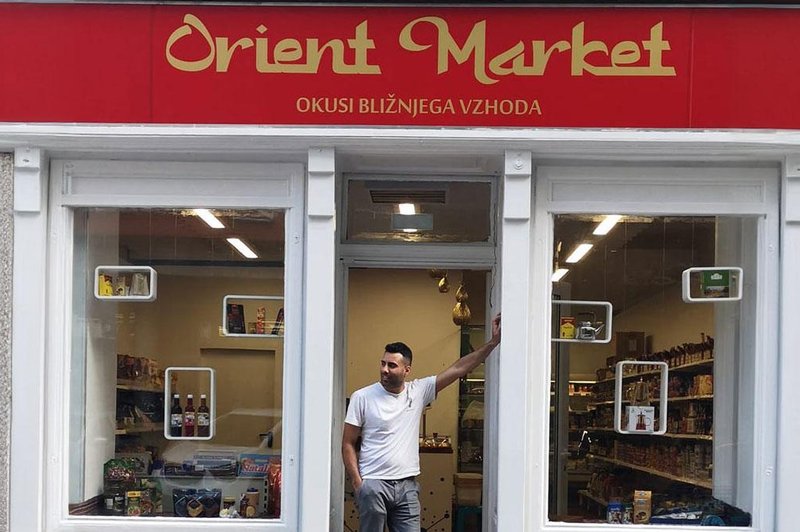 Ste že obiskali Orient Market v Ljubljani? Arabske začimbe, kruh, baklave, zelenjava in še kaj (foto: Facebook/Ambasada Rog)