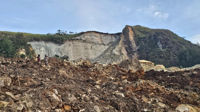 Ne bodo več iskali trupel pogrešanih, ki jih je zasul plaz (foto: Profimedia)