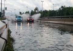 Dež in nevihte zajele dele države: pozor, zaradi vode ovire na cestiščih