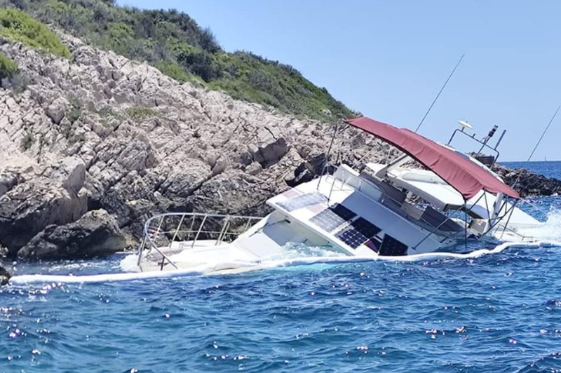 Nesreča na morju: pijan Slovenec je potopil jahto (kaj se je zgodilo s potniki?) (foto: Twitter/Jan/Posnetek zaslona)