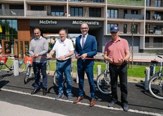 Ob odprtju novega postajališča BicikeLJ napovedali pilotni projekt »zelene patrulje« v središču mesta