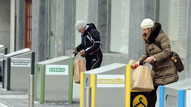 Isti prekršek v Mariboru 300 evrov, v Kranju pa 500 evrov (foto: Bor Slana/Bobo)