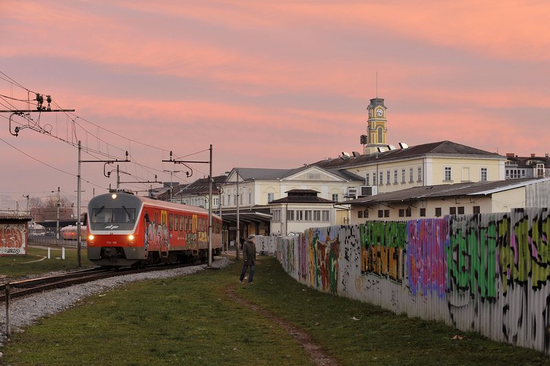 Do konca tedna bo spremenjen nadomestni prevoz na tej železniški progi: kaj bo drugače? (foto: Bobo/Žiga Živulović jr.)