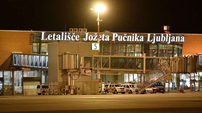 Na brniškem letališču dosegli veliko prelomnico (foto: Žiga Živulovič jr./Bobo)