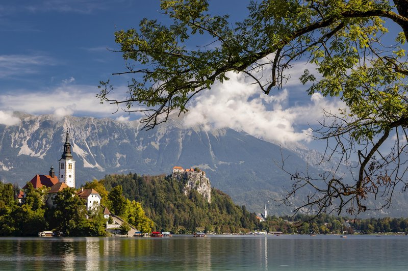 Antireklama za Slovenijo: država revščine, grdih žensk, nedelujočega zdravstvenega sistema ... (je v ostrih besedah kaj resnice)? (foto: Profimedia)