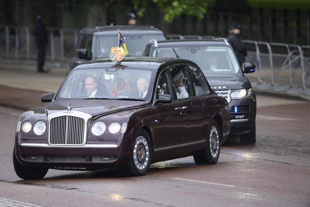 Poglejte, kako izgleda princesa Catherine, ki se je prvič po diagnozi raka pojavila v javnosti! (FOTO)