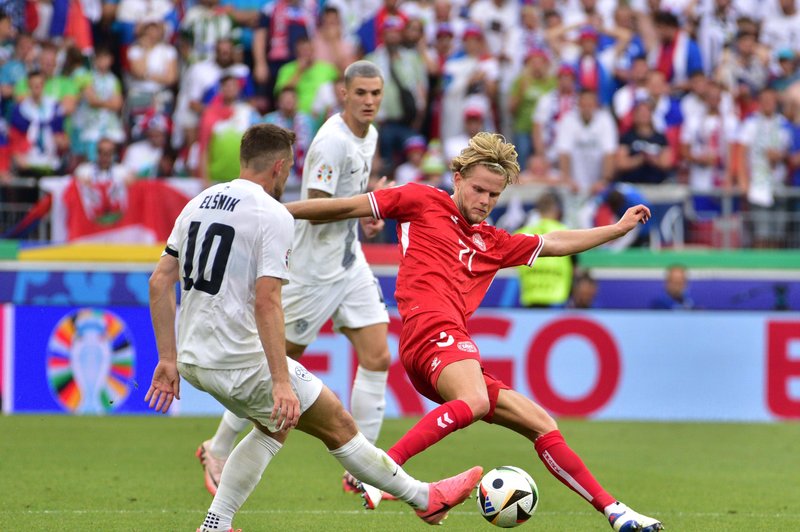 Tekme je konec! Slovenija v evropsko prvenstvo vstopila z Dansko, rezultat je neodločen (FOTO) (foto: Bobo/Igor Kupeljnik)