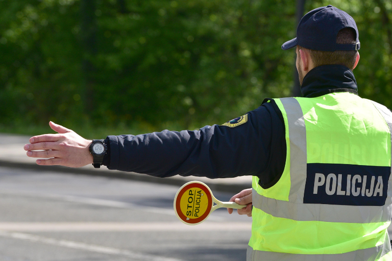 Do konca meseca na cestah več policistov, to je razlog (foto: Bobo)