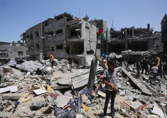 Izraelski napadi v Gazi zahtevali nove žrtve: ubitih najmanj 17 ljudi