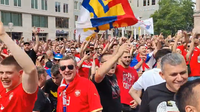 Srbska provokacija sredi Münchna: ne boste verjeli, kaj Slovencem sporočajo glede Luke Dončića (VIDEO) (foto: X/posnetek zaslona)