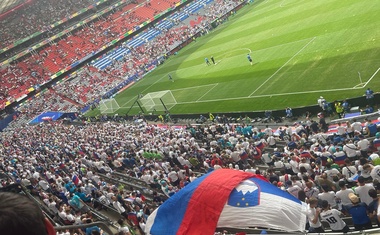 Euro 2024: Allians Arena poka po šivih, za to pa krivi prav Slovenci (VIDEO)