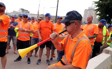 V Ljubljani protestni shod: 200 delavcev Darsa je izrazilo nezadovoljstvo (FOTO)