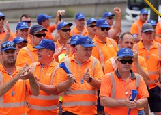 V Ljubljani protestni shod: 200 delavcev Darsa je izrazilo nezadovoljstvo (FOTO)