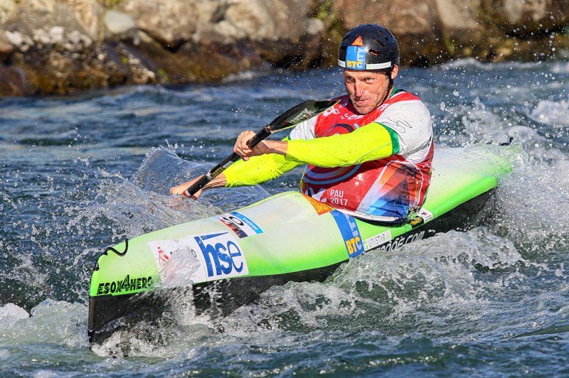 Nejc Žnidarčič z odličnim spustom do skupne zmage v svetovnem pokalu (foto: Nina Jelenc/Bobo)