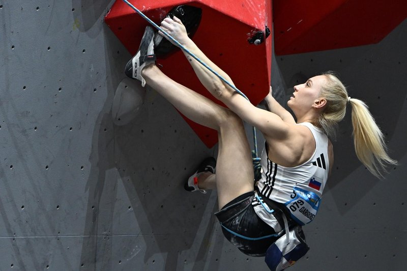 Dvojne stopničke za Slovenijo! Janja Garnbret zlata v Innsbrucku, na drugem mestu Buckleyjeva (foto: Profimedia)