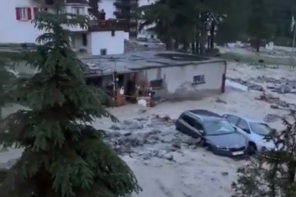 Nekatere evropske države v primežu hudih neurij: poplave, plazovi in močni nalivi (VIDEO)