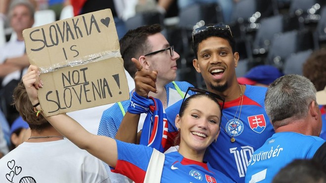 Nov fiasko zamenjave Slovenije in Slovaške: "Torej je Slovenija igrala dvakrat?" (foto: Profimedia)