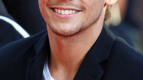 One Direction Louis Tomlinson