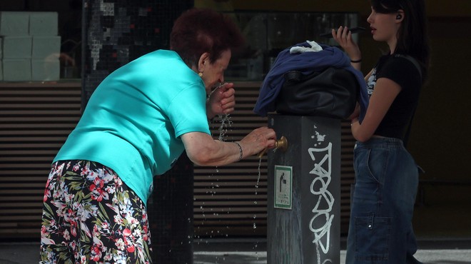 Kje v Ljubljani se lahko odžejate na prostem? Lokacij je kar ... (foto: Borut Živulovič/Bobo)