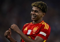 16-letni Španec zvezda evropskega prvenstva: nanj ponosni tudi v domačem mestecu