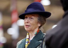 Po brci konja v glavo: britanska princesa se vrača