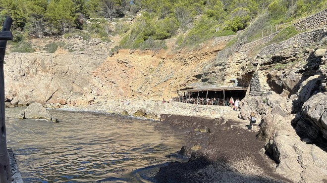 Fotografija plaže, ki so jo posneli slovenski turisti. (foto: Ugodno po svetu)