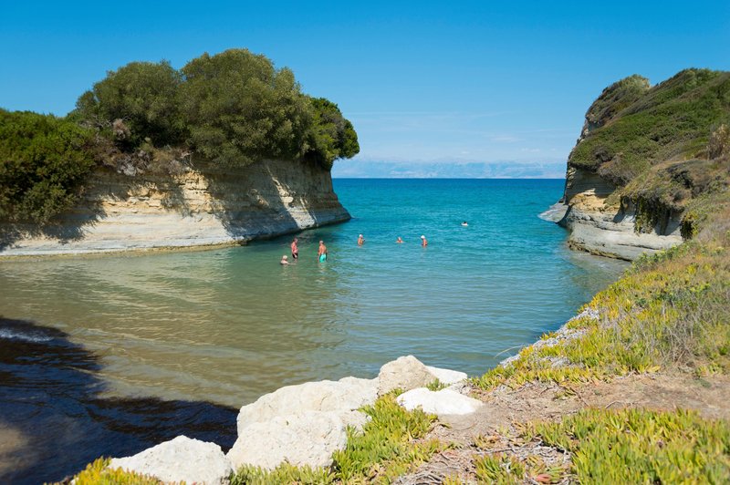 Plaža, ki prinaša večno ljubezen: vse, kar morata storiti s partnerjem, je ... (foto: Profimedia)