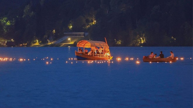 Slovenski turistični biser bo dobil pravljično podobo (spektakel, ki ga je greh zamuditi) (foto: Facebook/Bled Slovenia)