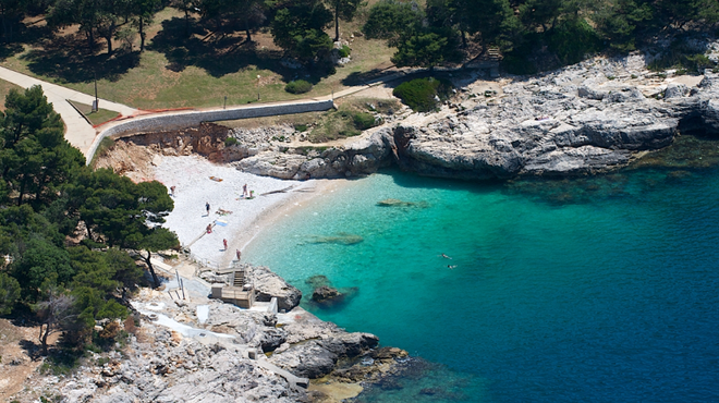 Havajska plaža, o kateri vsi govorijo, je le streljaj od Slovenije (foto: Pulacroatia.net)