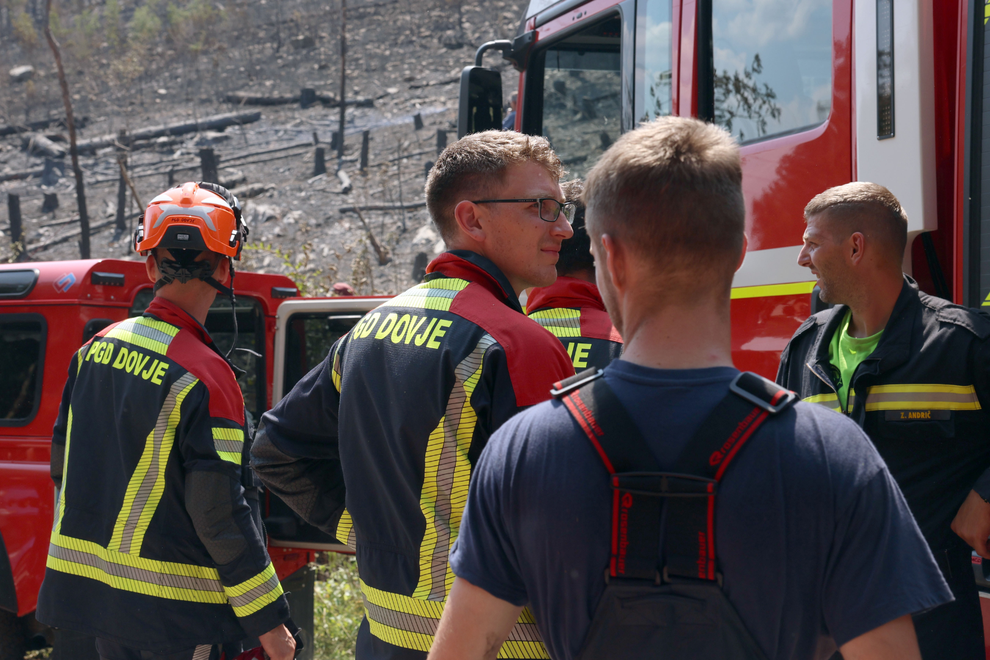 Po pogašenem požaru na Krasu preklicali državni načrt zaščite in reševanja