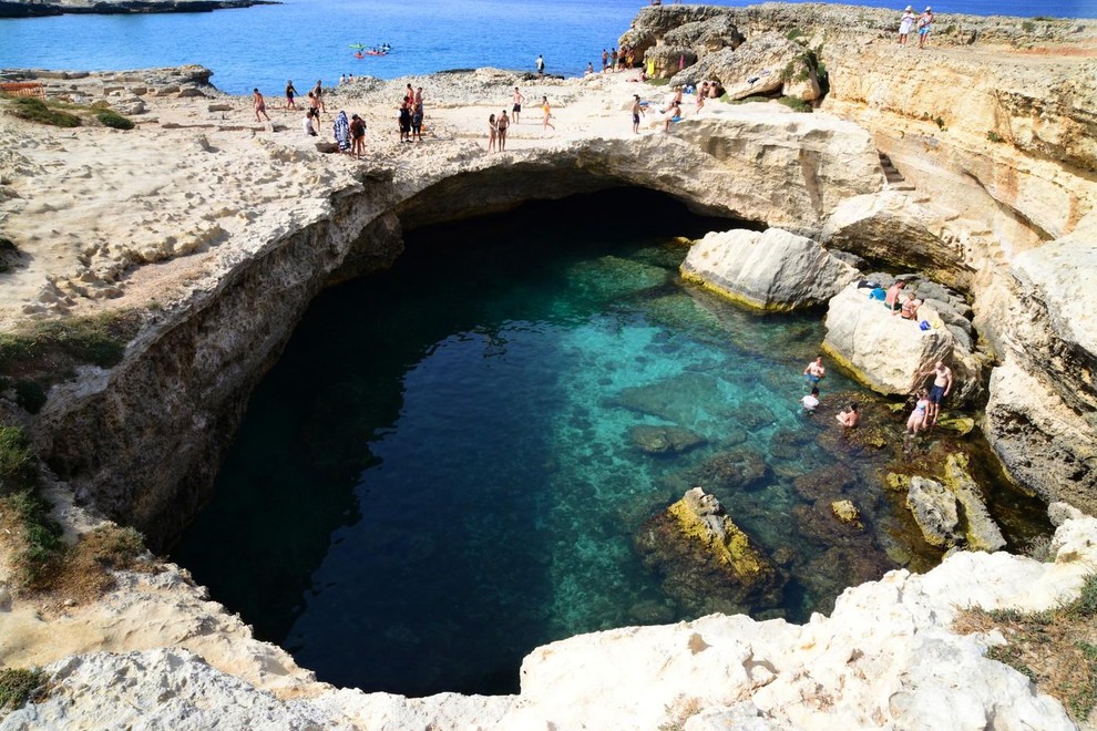 grotta della poesia