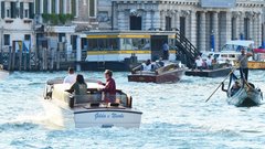 Koliko so pri sosedih zaslužili z dnevno vstopnino za eno izmed najbolj turističnih mest? (gre za vrtoglavi znesek)