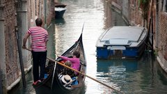 Koliko so pri sosedih zaslužili z dnevno vstopnino za eno izmed najbolj turističnih mest? (gre za vrtoglavi znesek)