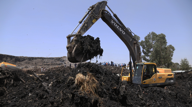 Grozljiva tragedija: po močnem deževju zemeljski plaz ubil najmanj 55 ljudi (foto: Profimedia)