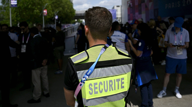 Strogi varnostni ukrepi med uvodno slovesnostjo olimpijskih iger: na delu celo potapljači in umetna inteligenca (foto: Profimedia)