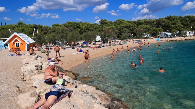 Znana pevka udarila po snobih, ki se norčujejo iz "paradajz turistov" (foto: Goran Rovan/Bobo)