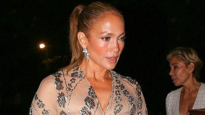 Jennifer Lopez praznovala 55. rojstni dan, njen izraz na obrazu pove vse!