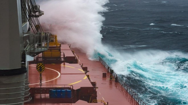 Sprememba pred vrati: poglejte, kaj nas čaka po najbolj vročem poletju v zadnjih 100 letih (foto: X/@shipping_latest)