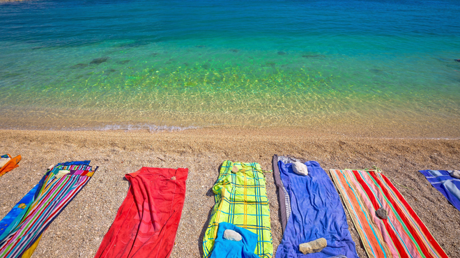 Hrvati našli način, kako se boriti proti rezervacijam mesta na plaži: od tega imajo korist domače živali (foto: Profimedia)