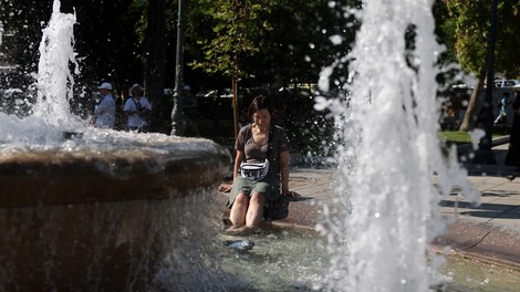 Vremenska napoved: čaka nas vroč konec tedna, nato pa ...