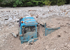 Žalostni prizori s Koroške: meteorne vode in plazovi odnašali vse pred seboj (FOTO)