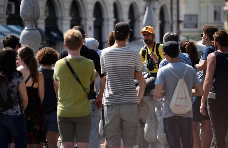 Vodeni ogledi so za številne Ljubljančane prehrupni.