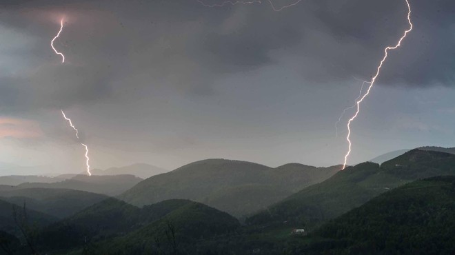 Pripravite se: večji del Slovenije bodo kmalu zajele nevihte (foto: Profimedia)