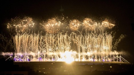 V Parizu so se končale olimpijske igre: ogenj je ugasnil, zastava pa je odpotovala v Los Angeles