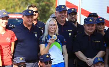 Veličasten sprejem! Poglejte, kako so v domačem kraju pozdravili Janjo Garnbret (FOTO)