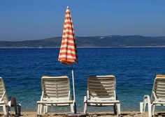 Razmere na priljubljeni plaži postale nevzdržne: pritožb je vse več