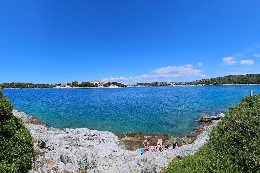 fratarski otok