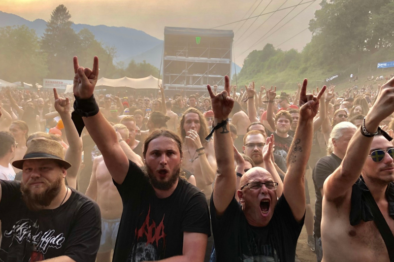 Mineva 20 let od prve izvedbe ikoničnega festivala, ki je Tolmin postavil na svetovni glasbeni zemljevid (foto: Daniel Novakovič/STA)