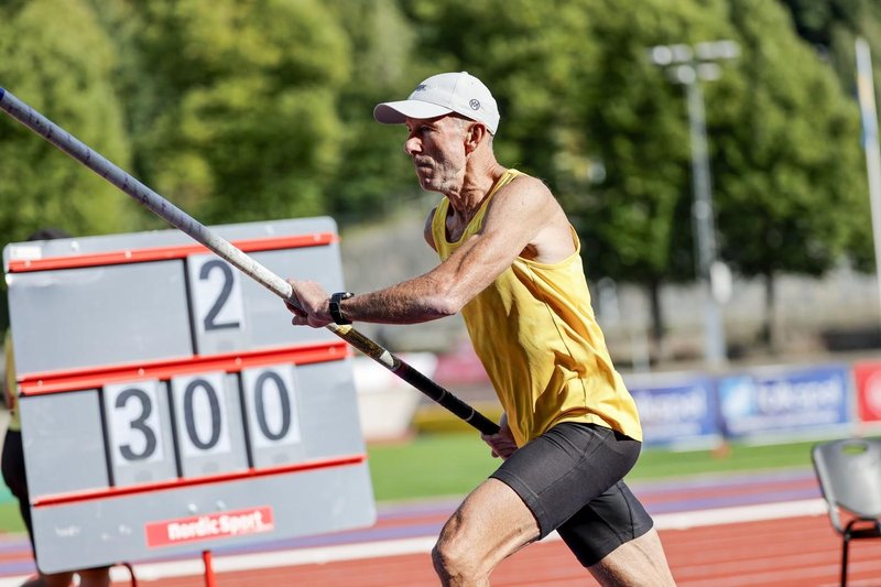 Legendarni Stenmark je smuči zamenjal za atletiko