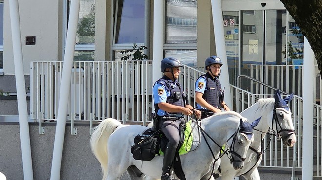 Na območju Kočevja policisti nadaljujejo z izvajanjem okrepljenih aktivnosti (v to je usmerjeno njihovo delo) (foto: PU Ljubljana)